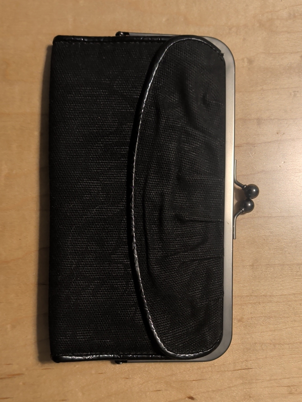 Dakine Black Clasp Wallet
